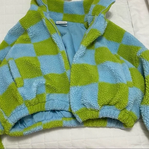 Jacket - Picture 2 of 4